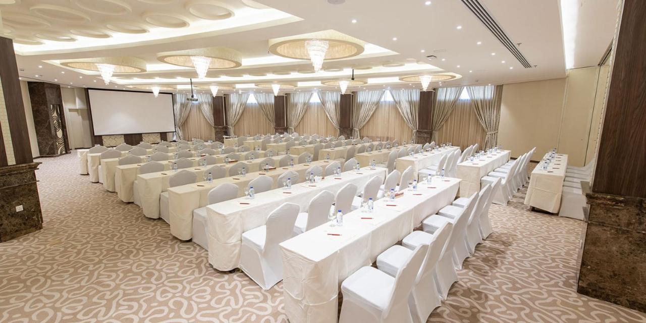 Crowne Plaza Riyadh Palace By Ihg Buitenkant foto