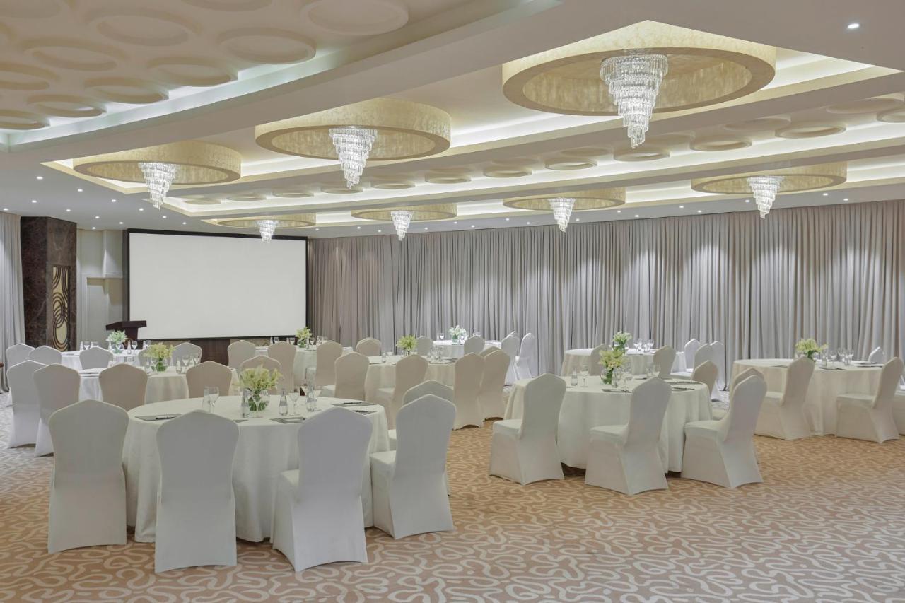 Crowne Plaza Riyadh Palace By Ihg Buitenkant foto